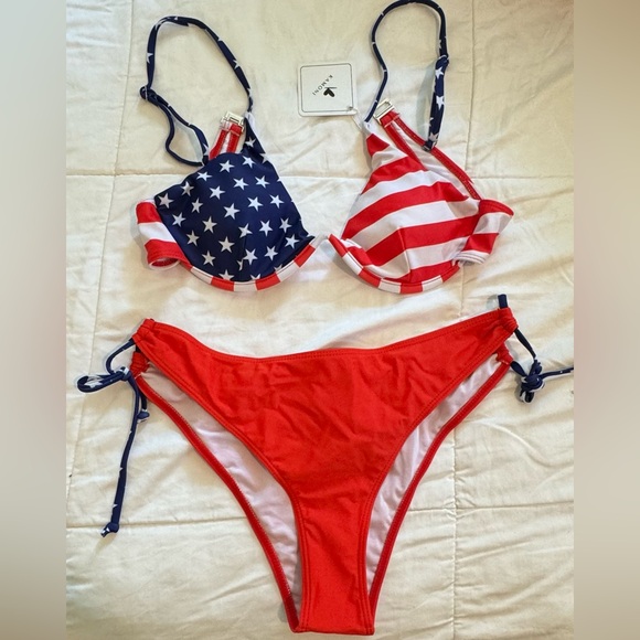 NWT American flag L bikini - Picture 1 of 3
